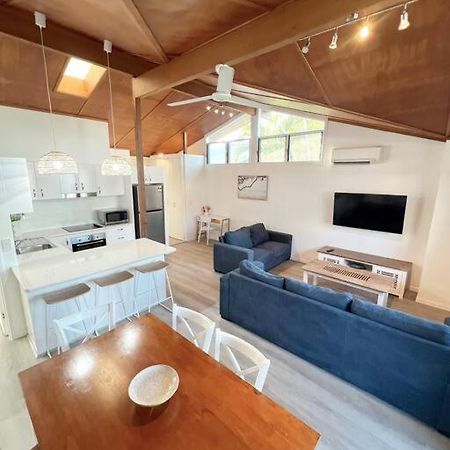 The Villas - Hervey Bay - 2 Separate Villas Urangan Bagian luar foto