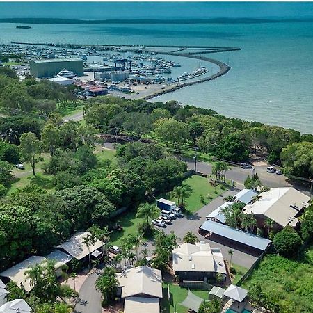 The Villas - Hervey Bay - 2 Separate Villas Urangan Bagian luar foto
