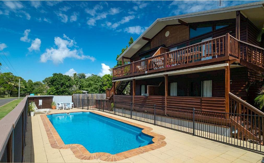 The Villas - Hervey Bay - 2 Separate Villas Urangan Bagian luar foto